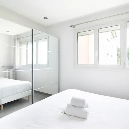 Apartament Paris 3p Renove, Pied Du Metro, *